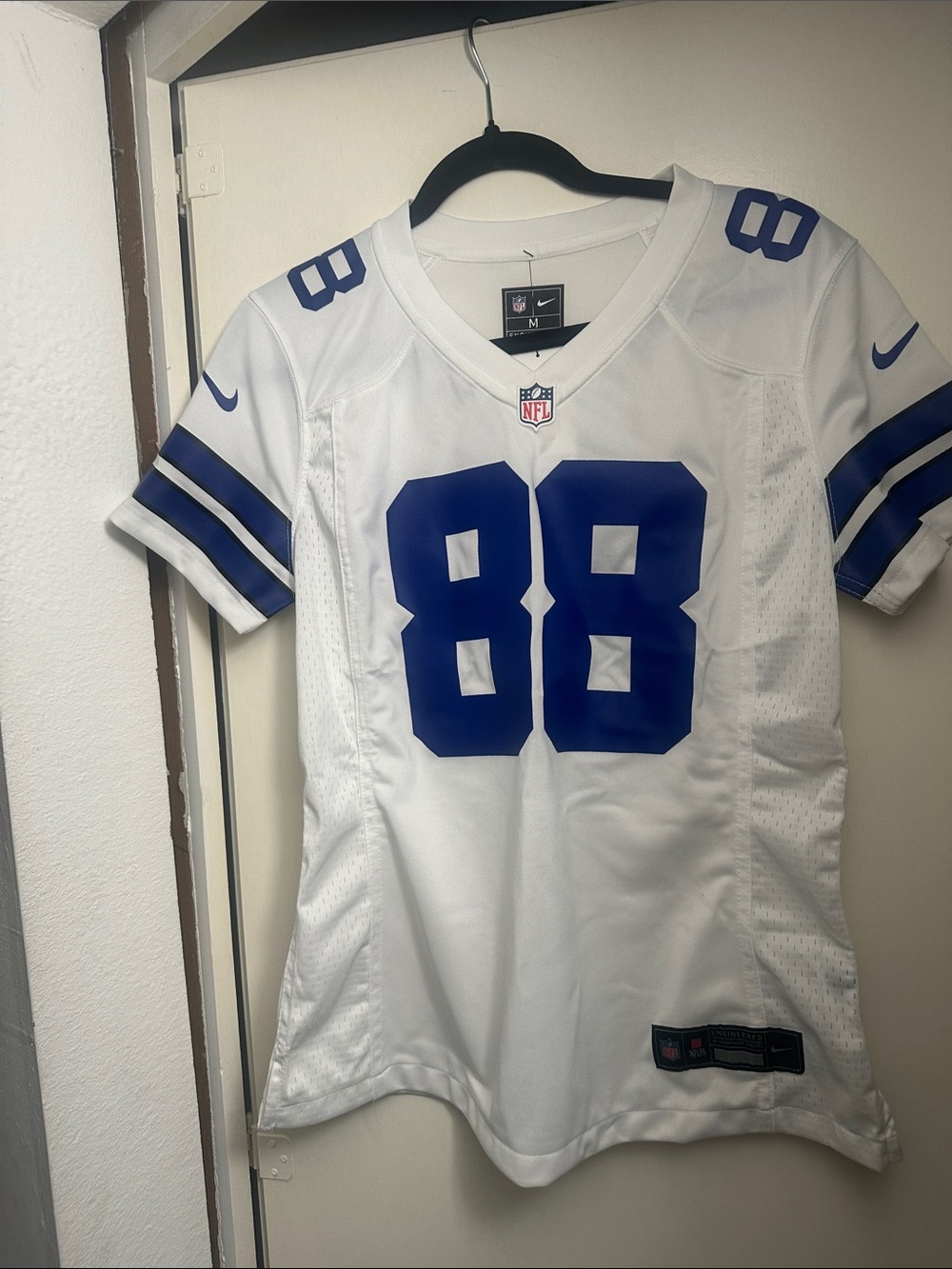 NFL Jersey #88 Lamb
Nike White and Royal Blue #88 Kids Football Jersey